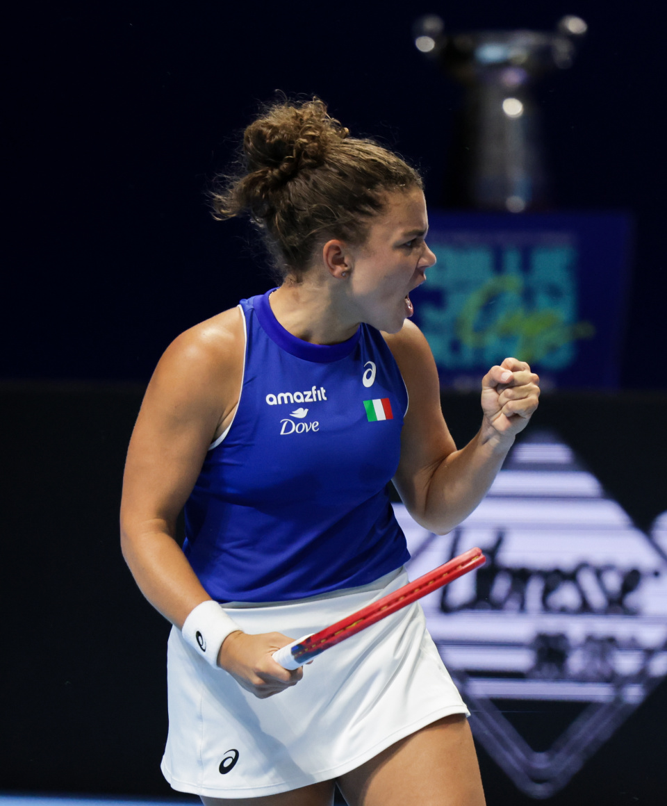 队选手保利, 不敌意大利