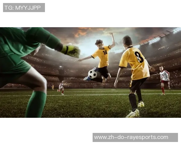 粗腿足球巨星背后的力量与坚持探秘球场传奇的崛起与挑战